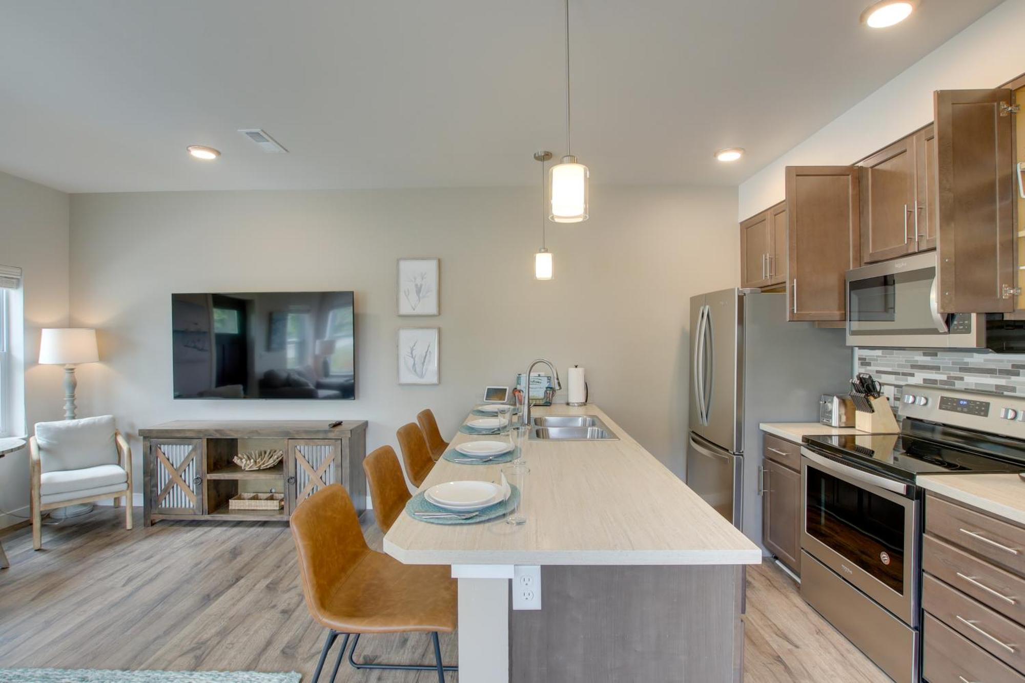 Riverfront Sheboygan Townhome With Grill! Buitenkant foto